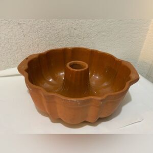Vintage Pottery Stoneware Bundt Cake Mold 10”